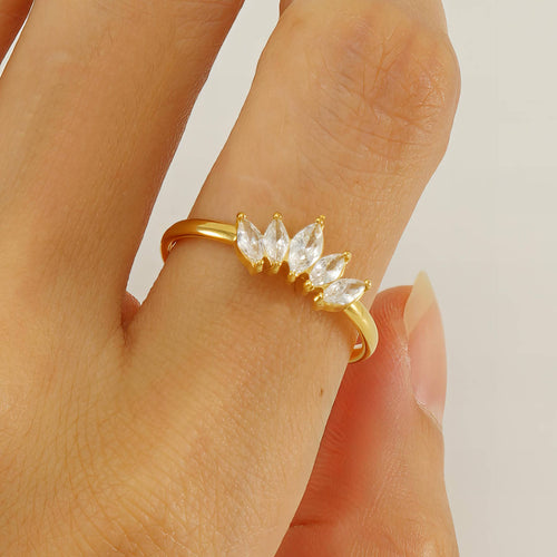 Celestial Five-Stone Zirconia Ring – Gold-Plated Stainless Steel