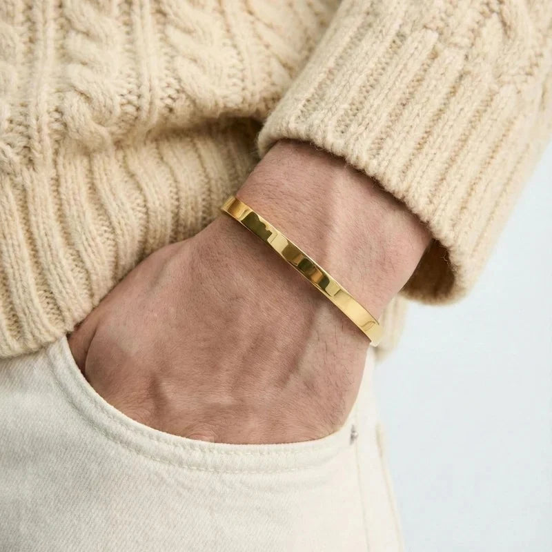 Unisex Buckle-Style Bracelet – 18K Gold PVD-Plated Stainless Steel