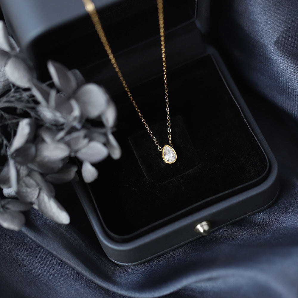 Pear Cut Zirconia Necklace – 18K Gold PVD Stainless Steel