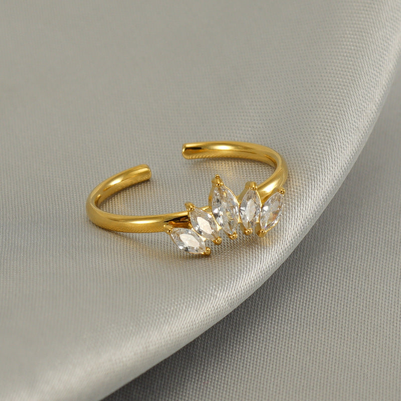Celestial Five-Stone Zirconia Ring – Gold-Plated Stainless Steel