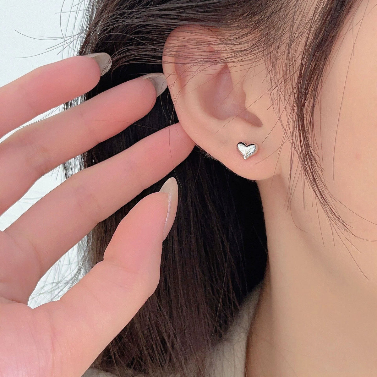 Heartline Stud Earrings