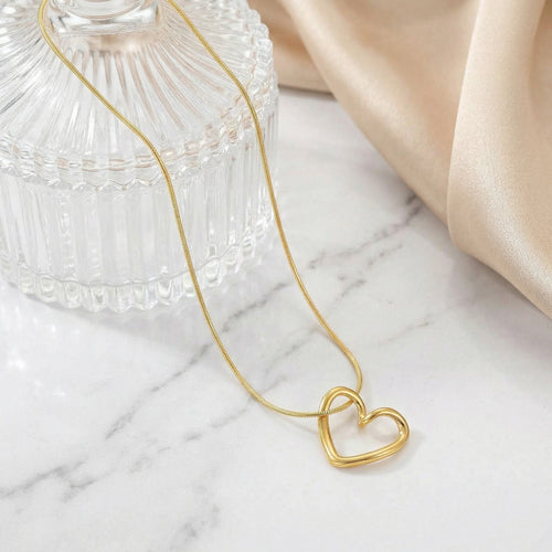 Heart Pendant Necklace – 18K Gold PVD Stainless Steel