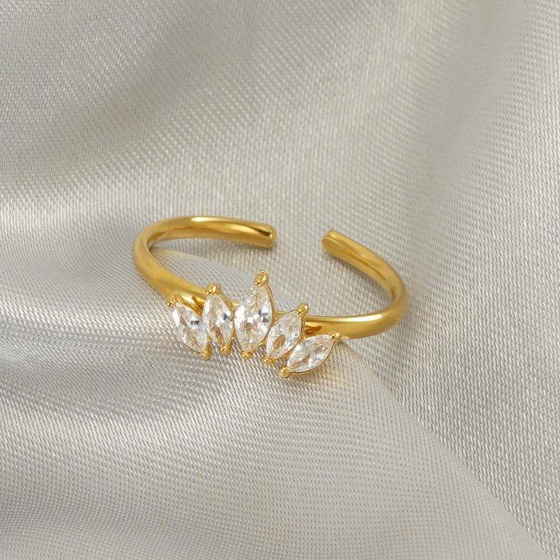 Celestial Five-Stone Zirconia Ring – Gold-Plated Stainless Steel