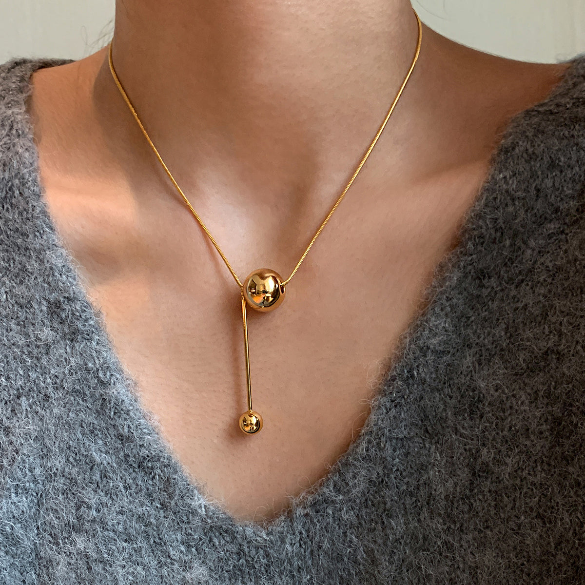 Ball Pendant Necklace – 18K Gold PVD Stainless Steel