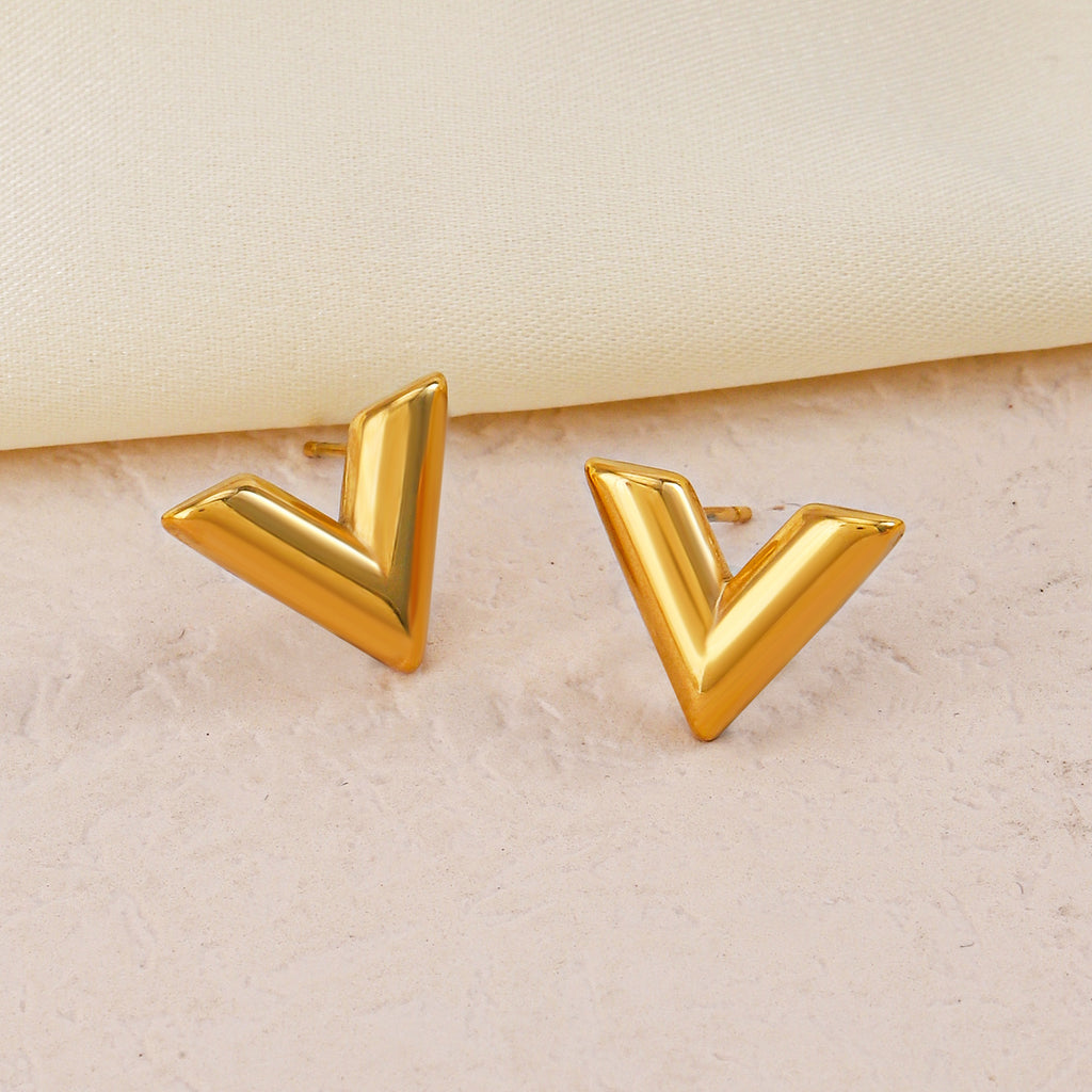 V-Shaped Stud Earrings – 18K Gold PVD Stainless Steel